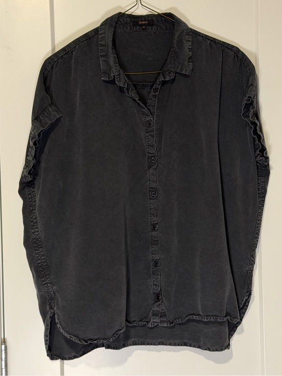 Quince Tops - Quince VGUC Women’s Tencell Faded Black Button-Down Camp Shirt